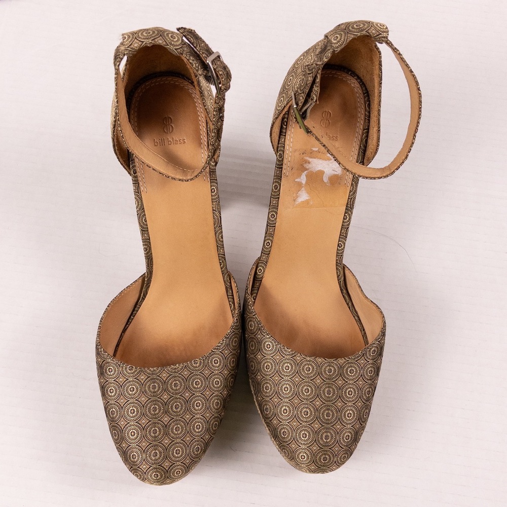 Bill Blass Ellie Platform Heels Womens 10 Gold 70s Inspired Retro Disco Chic - Picture 6 of 8